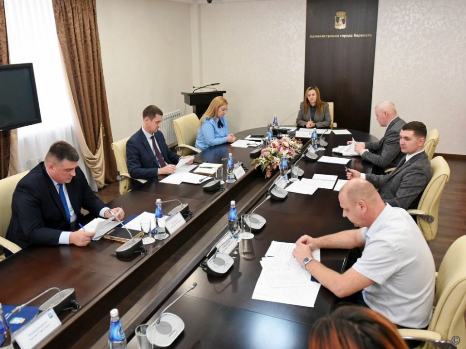 Меры профилактики распространения идеологии экстремизма среди молодежи обсудили в администрации Барнаула Меры профилактики распространения идеологии экстремизма среди молодежи обсудили в администрации Барнаула