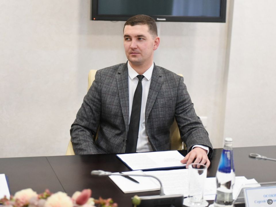 Меры профилактики распространения идеологии экстремизма среди молодежи обсудили в администрации Барнаула Меры профилактики распространения идеологии экстремизма среди молодежи обсудили в администрации Барнаула