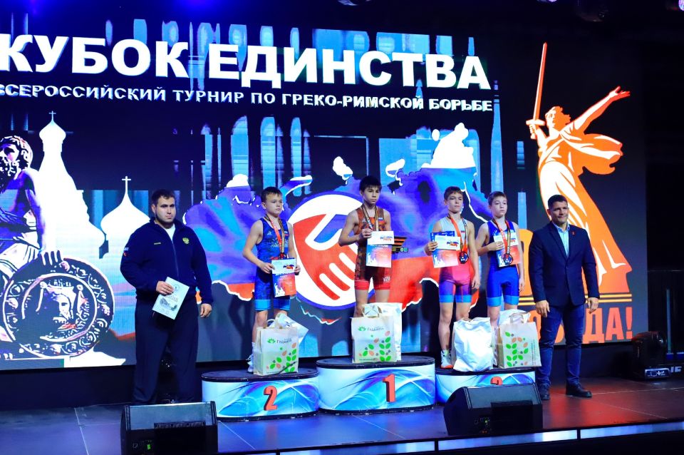 Семнадцать наград различного достоинства в копилке борцов из Алтайского края! Семнадцать наград различного достоинства в копилке борцов из Алтайского края!