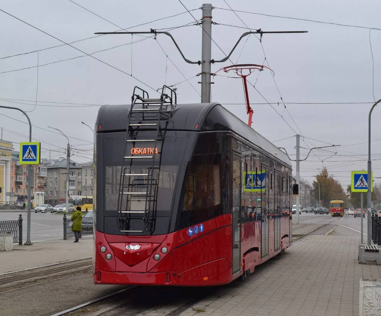 Шесть из 12 белорусских трамваев новой модели "811" должны прибыть в Барнаул до конца года Шесть из 12 белорусских трамваев новой модели "811" должны прибыть в Барнаул до конца года