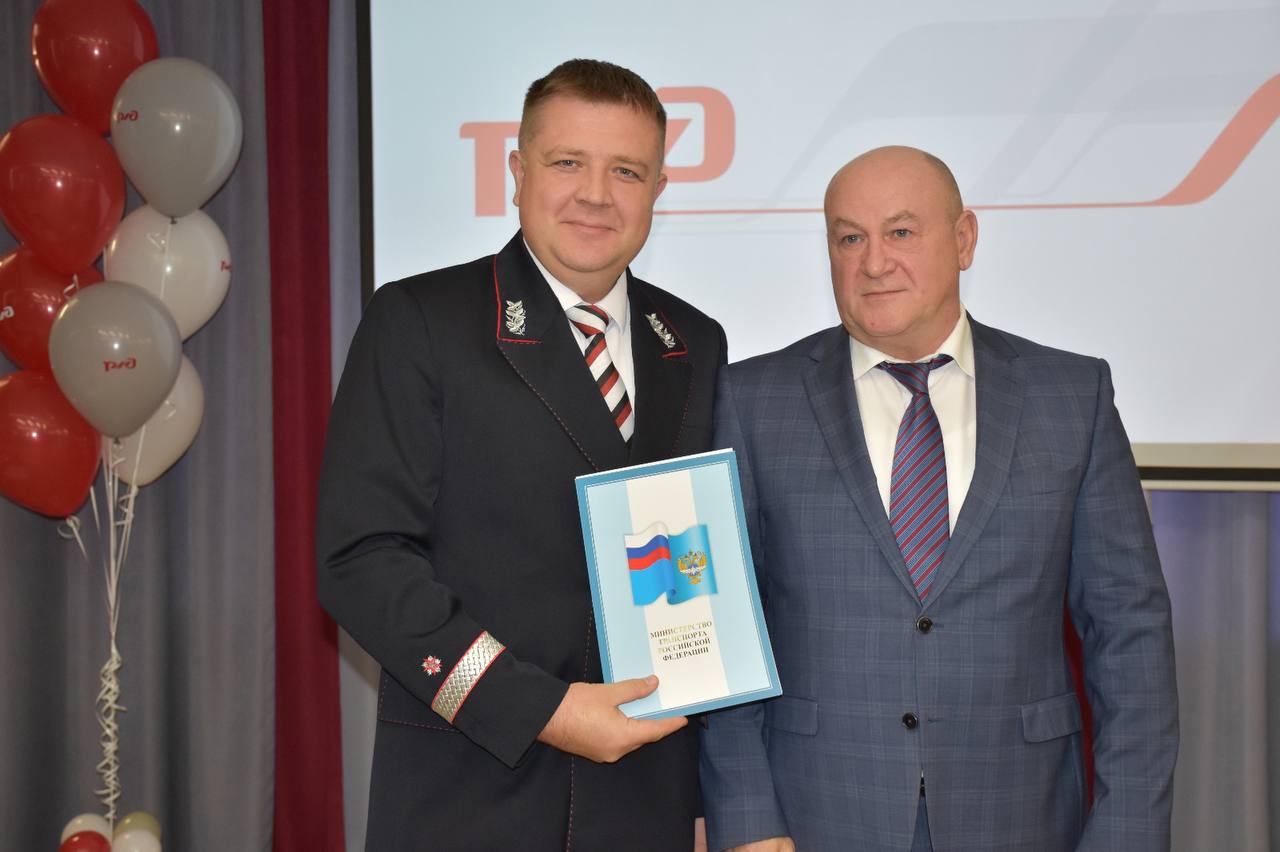 Министр транспорта Алтайского края принял участие в мероприятии, посвященном 110-летию железной дороги на Алтае Министр транспорта Алтайского края принял участие в мероприятии, посвященном 110-летию железной дороги на Алтае