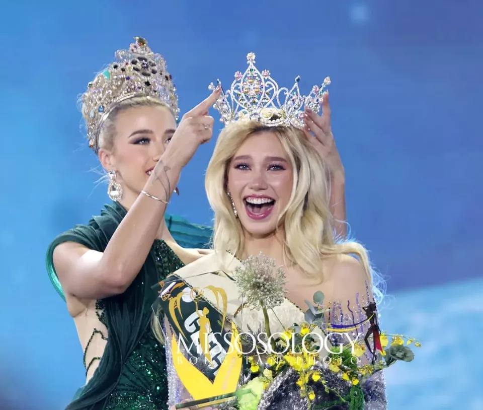 Новой "Мисс Земля" стала 21-летняя Натали Пушкинова из Чехии Новой "Мисс Земля" стала 21-летняя Натали Пушкинова из Чехии