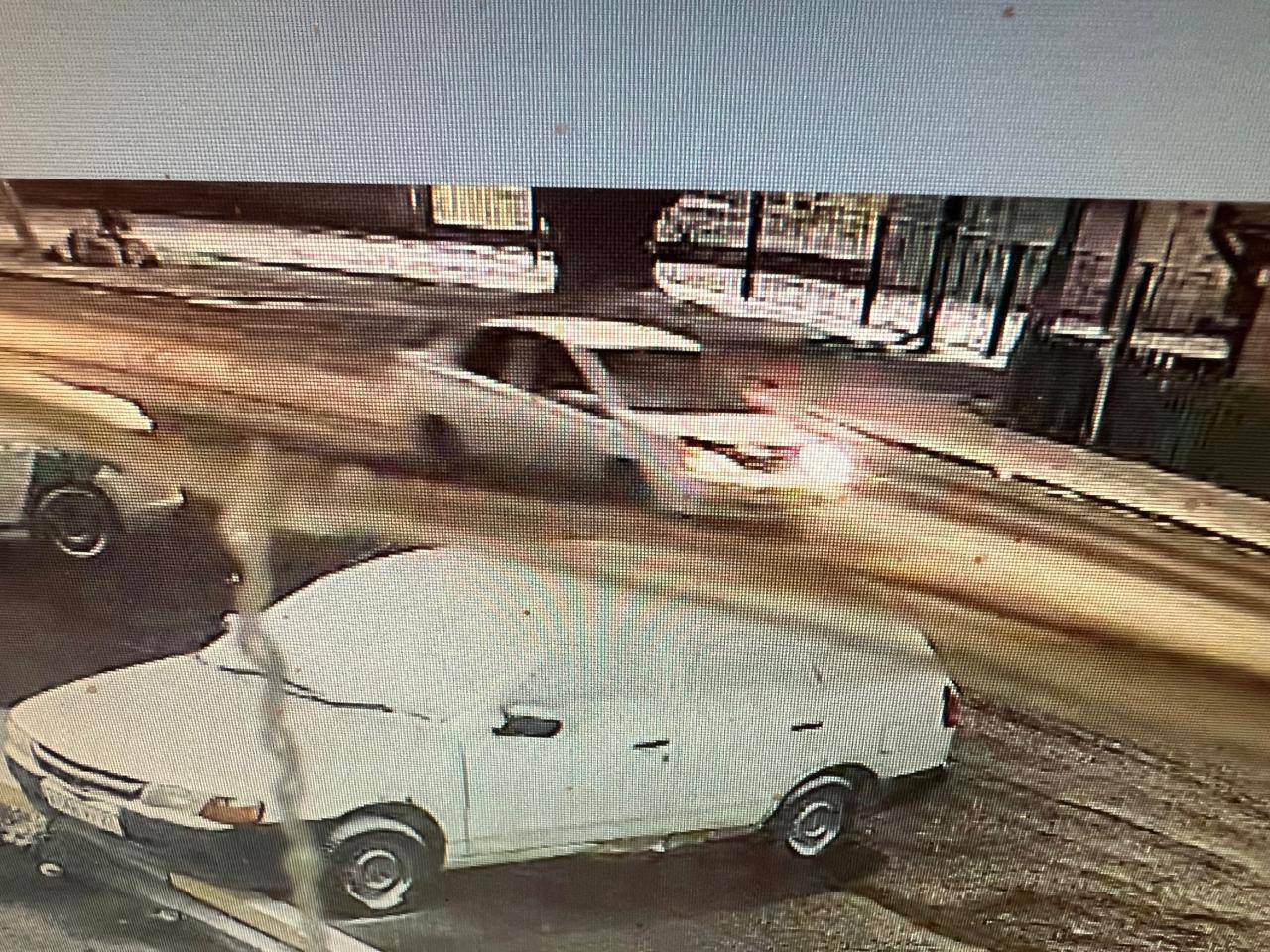 В Барнауле разыскивают водителя, сбившего ребенка на пешеходном переходе В Барнауле разыскивают водителя, сбившего ребенка на пешеходном переходе