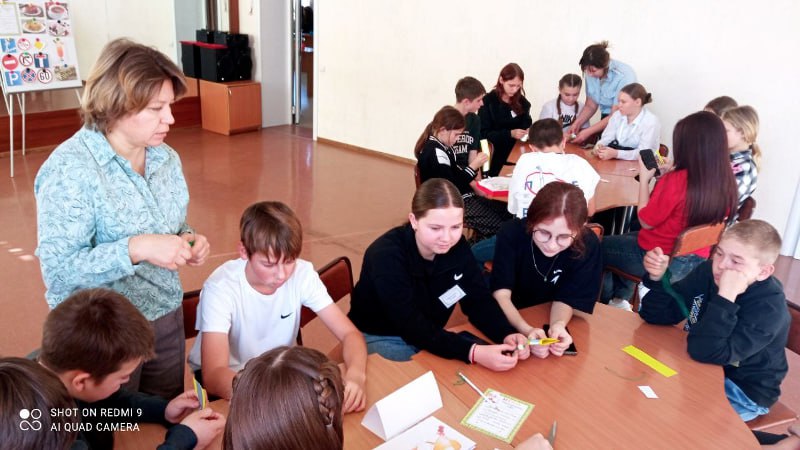 Мастер класс по изготовлению световозвращающих брелоков провели в детской школе искусств в Благовещенском районе Мастер класс по изготовлению световозвращающих брелоков провели в детской школе искусств в Благовещенском районе