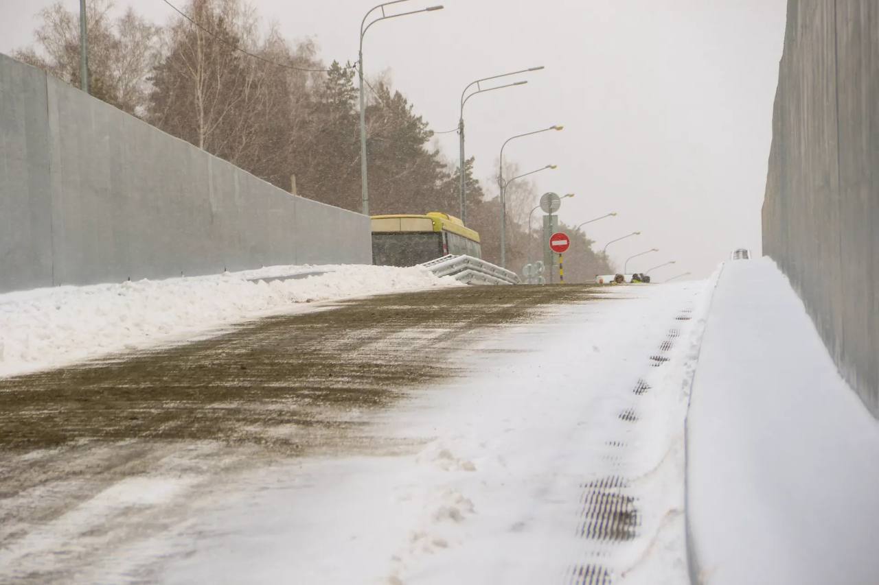 Движение по транспортной развязке открыто на всех уровнях Движение по транспортной развязке открыто на всех уровнях