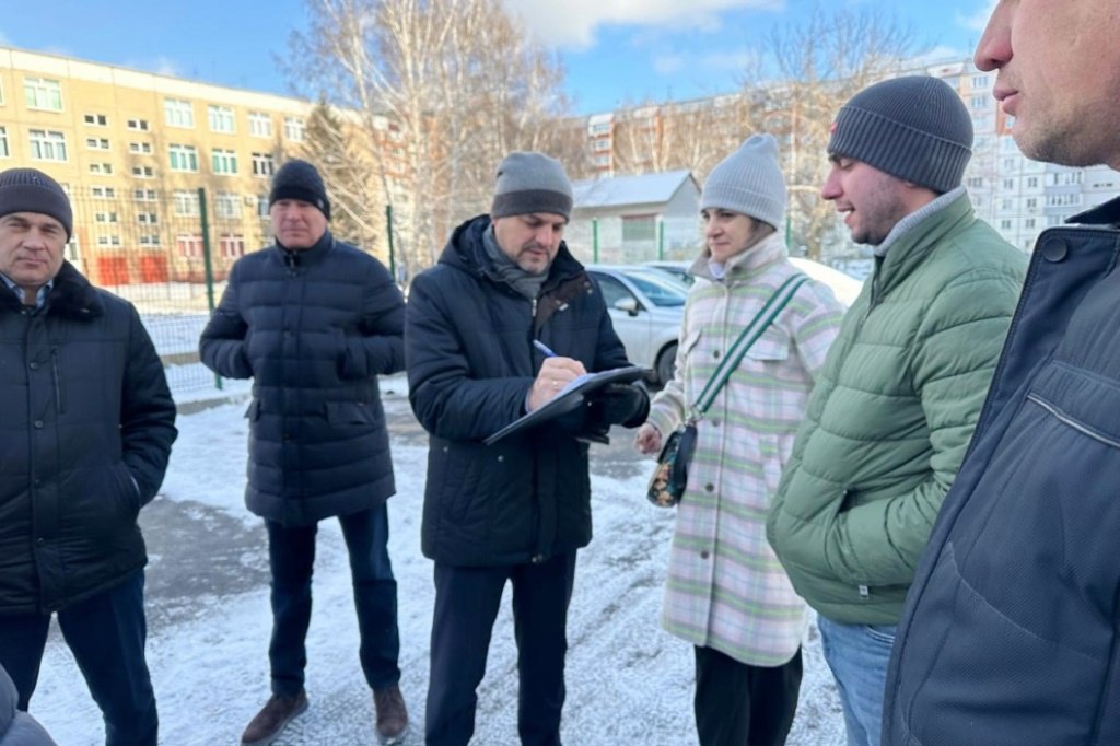 В Индустриальном районе прошла приемка дворовых территорий после благоустройства В Индустриальном районе прошла приемка дворовых территорий после благоустройства