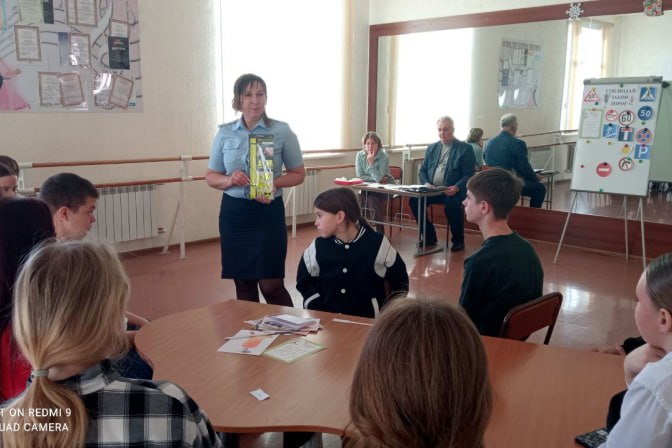 Мастер класс по изготовлению световозвращающих брелоков провели в детской школе искусств в Благовещенском районе Мастер класс по изготовлению световозвращающих брелоков провели в детской школе искусств в Благовещенском районе