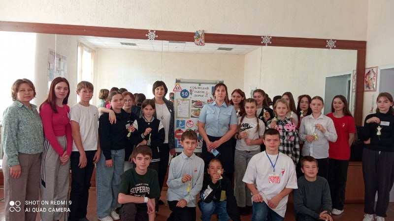 Мастер класс по изготовлению световозвращающих брелоков провели в детской школе искусств в Благовещенском районе Мастер класс по изготовлению световозвращающих брелоков провели в детской школе искусств в Благовещенском районе