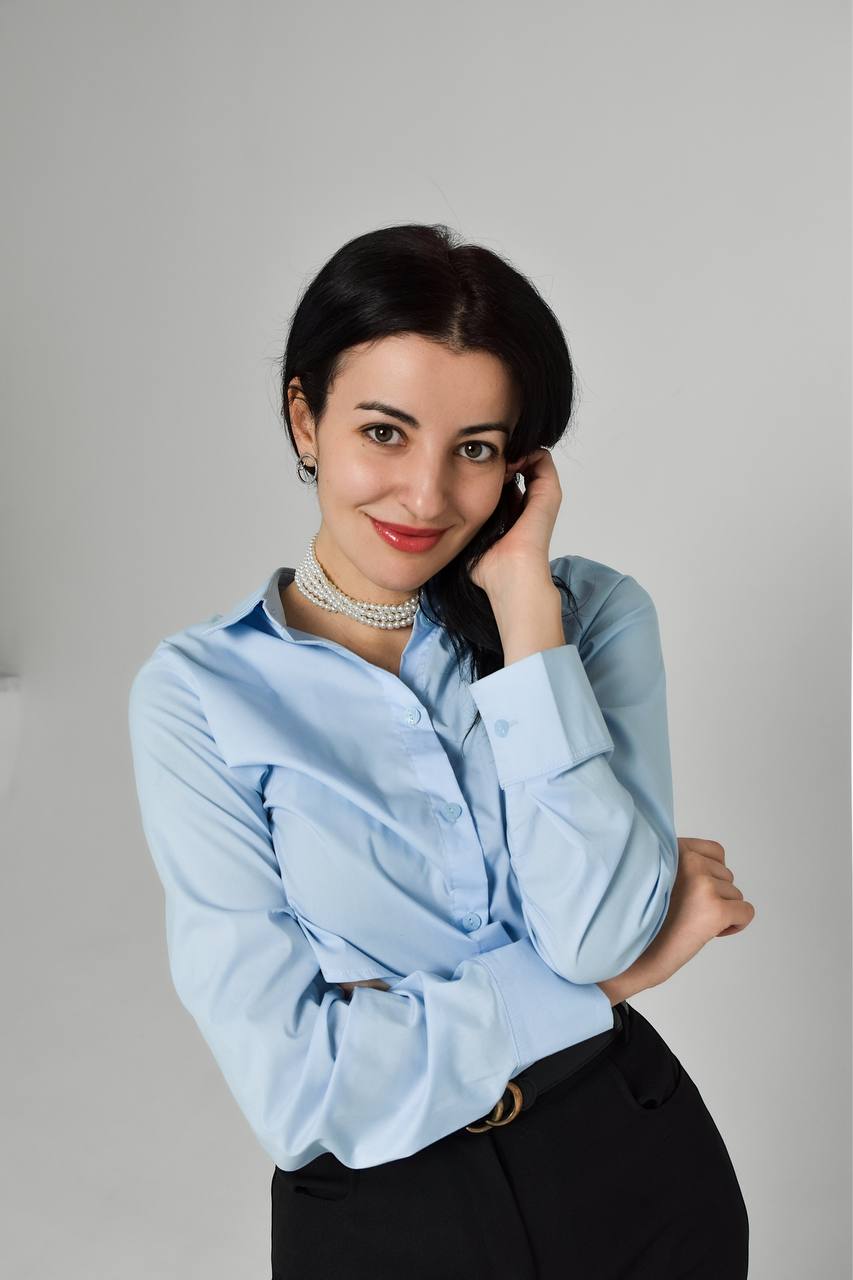 Наши коллеги, корреспонденты телеканала "Толк", вошли в шорт-лист XVII Всероссийского конкурса "СМИротворец-2025"