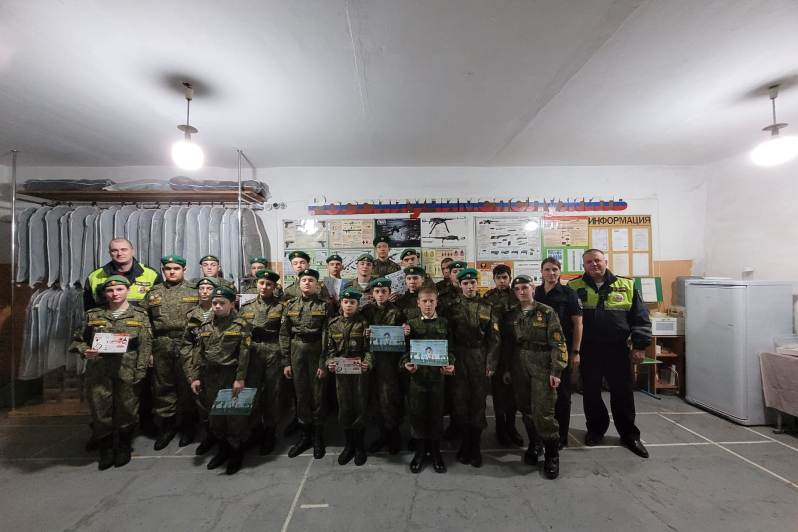 Госавтоинспекция Алтайского района провела встречу с Клубом юных друзей пограничников им. Кирилла Батурина «Силагор» Госавтоинспекция Алтайского района провела встречу с Клубом юных друзей пограничников им. Кирилла Батурина «Силагор»