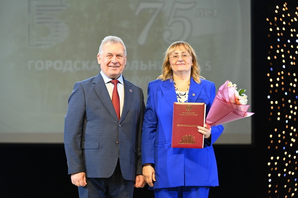 75 лет исполнилось крупнейшему медучреждению краевой столицы - Барнаульской городской больнице №5 75 лет исполнилось крупнейшему медучреждению краевой столицы - Барнаульской городской больнице №5