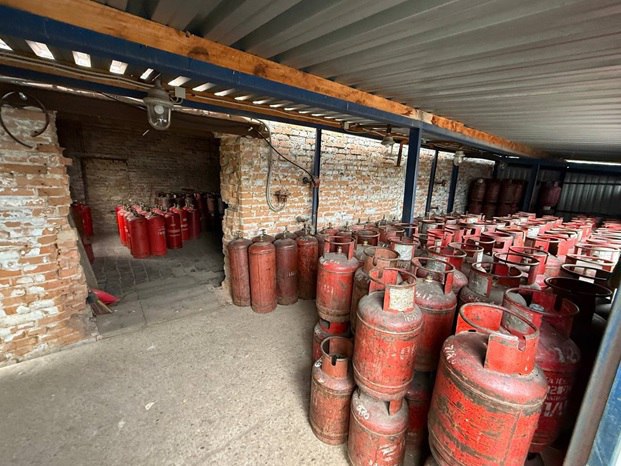 В Алтайском крае прокуратурой утверждено обвинительное заключение по уголовному делу о гибели несовершеннолетнего вследствие разгерметизации газового баллона