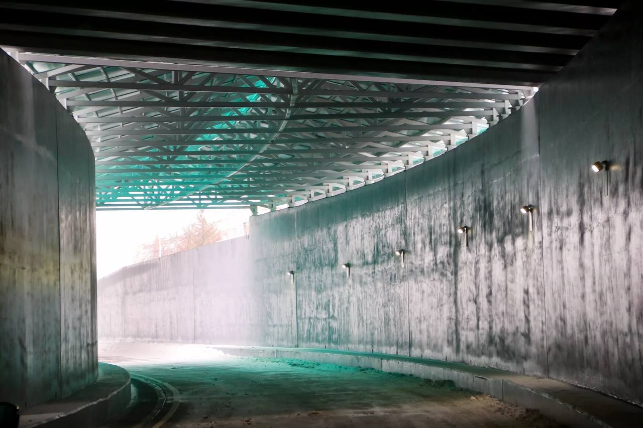 Движение по транспортной развязке открыто на всех уровнях Движение по транспортной развязке открыто на всех уровнях