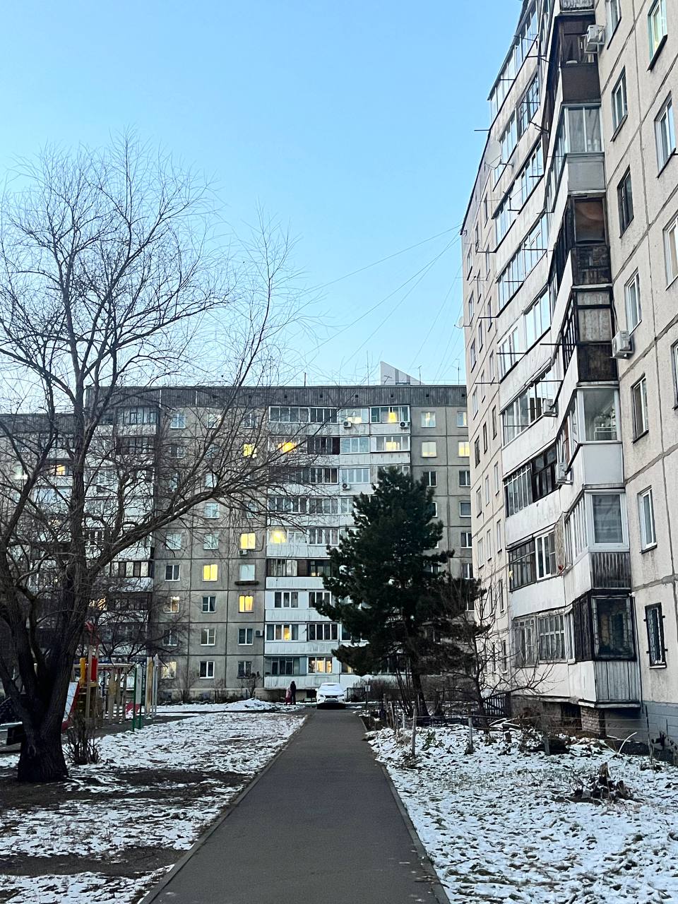 Короткая рабочая неделя быстро подошла к концу — вот уже и пятница Короткая рабочая неделя быстро подошла к концу — вот уже и пятница