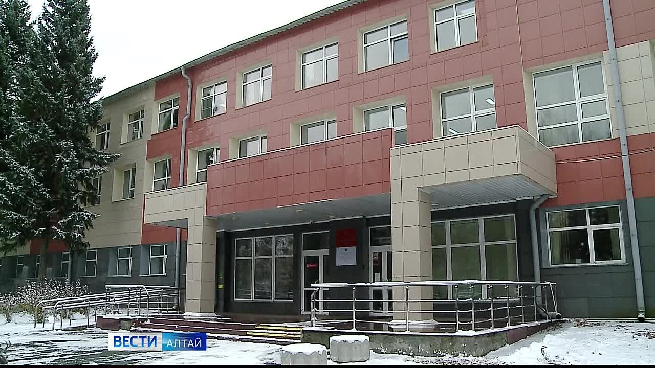 75 лет исполняется сегодня барнаульской больнице №5 – одному из старейших медицинских учреждений в Алтайском крае