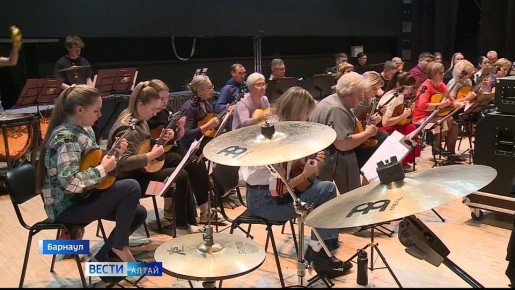 «Джазовую феерию» представит сегодня оркестр «Сибирь» вместе с московскими солистами