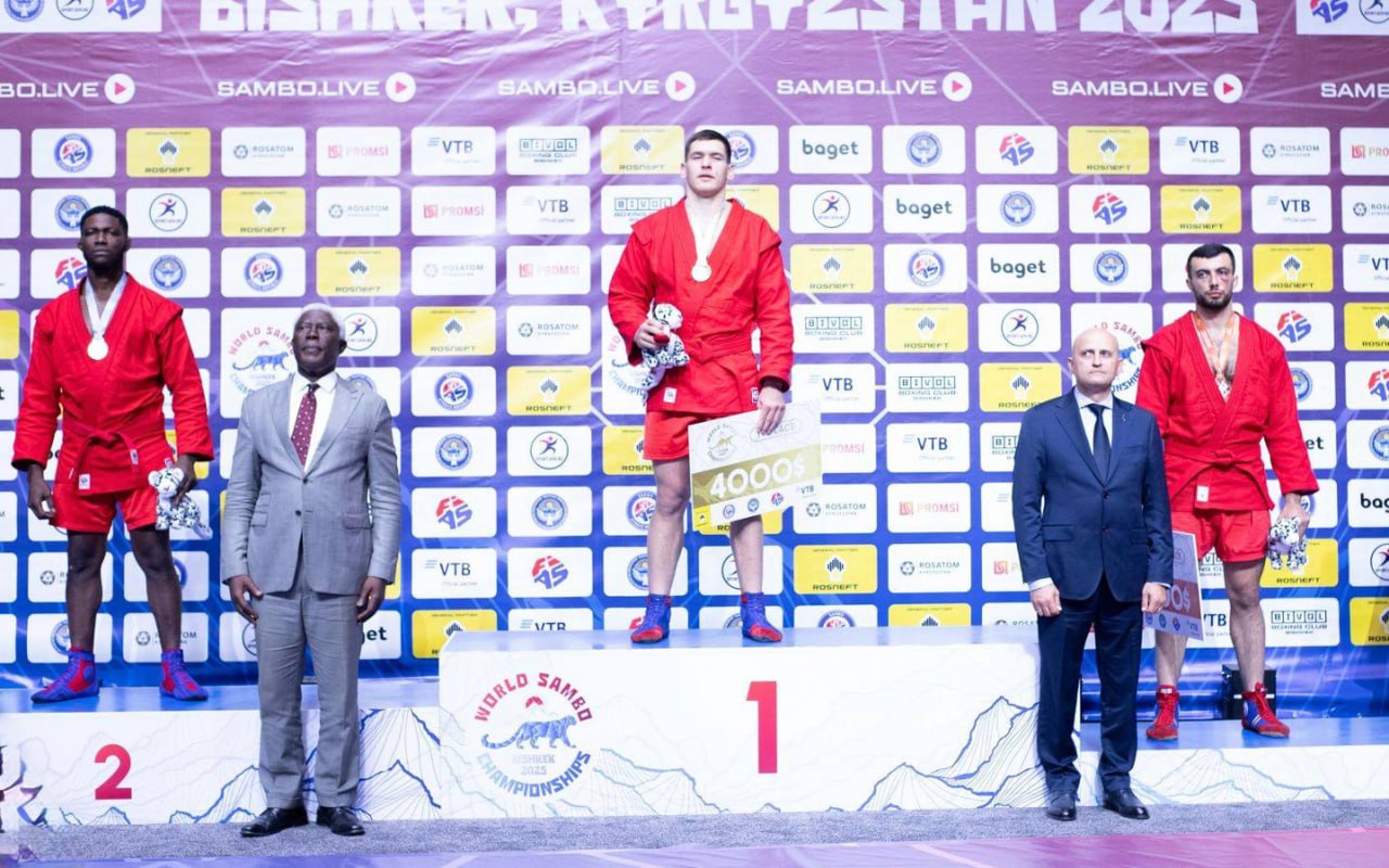 Спортсмен из Республики Алтай стал чемпионом мира по боевому самбо