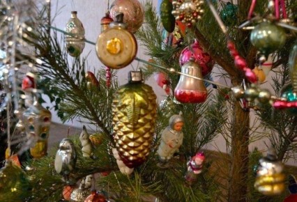 Друзья!. Городской Дворец культуры уже готовится к Новому году