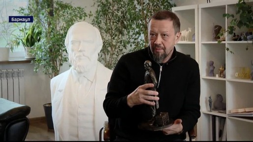 В день рождения Достоевского в Барнауле заканчивают отливку памятника великому писателю