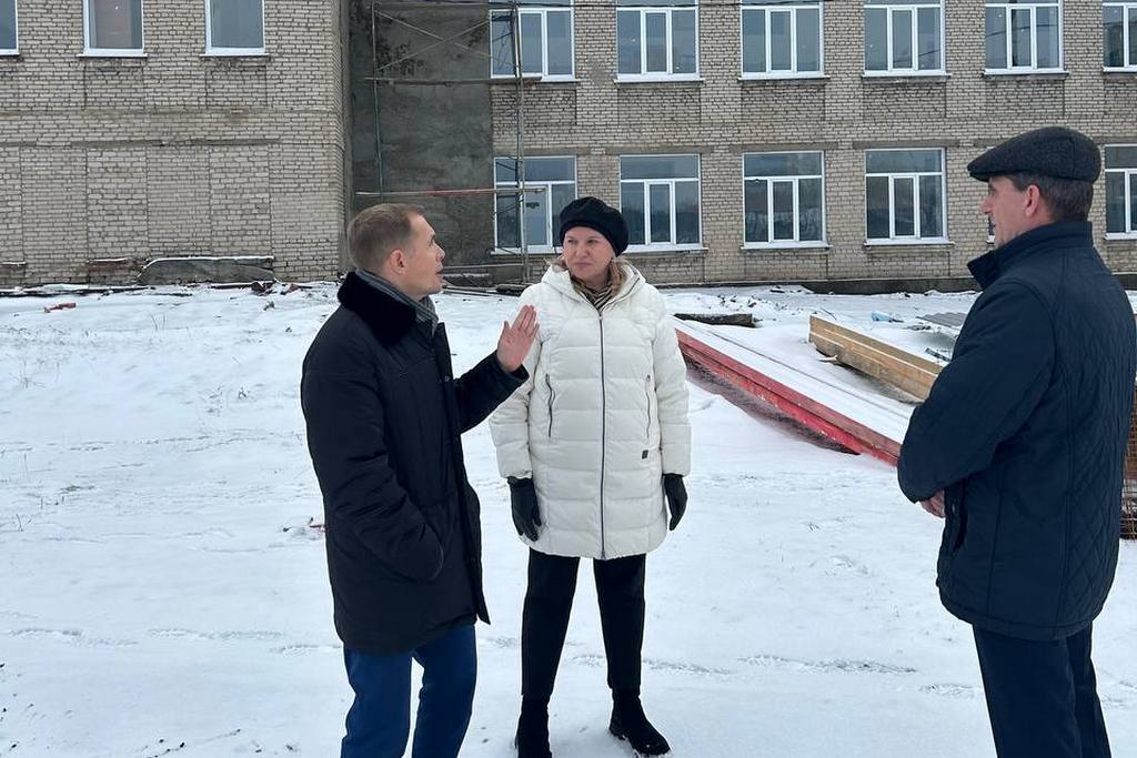 Александр Молотов оценил систему образования Троицкого района Александр Молотов оценил систему образования Троицкого района