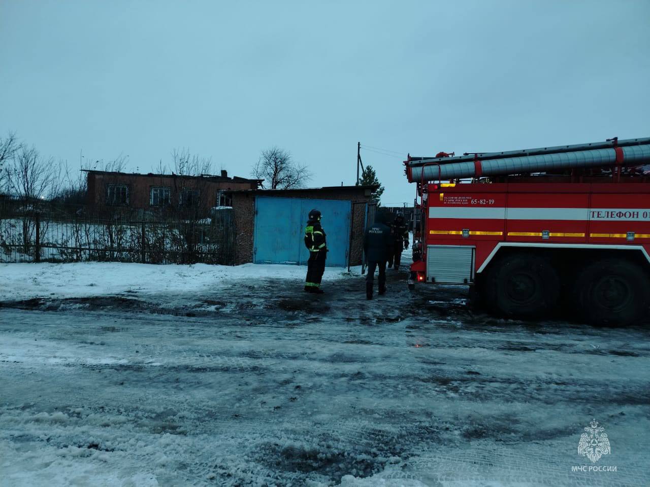 Ребенок погиб при пожаре в Алтайском крае Ребенок погиб при пожаре в Алтайском крае