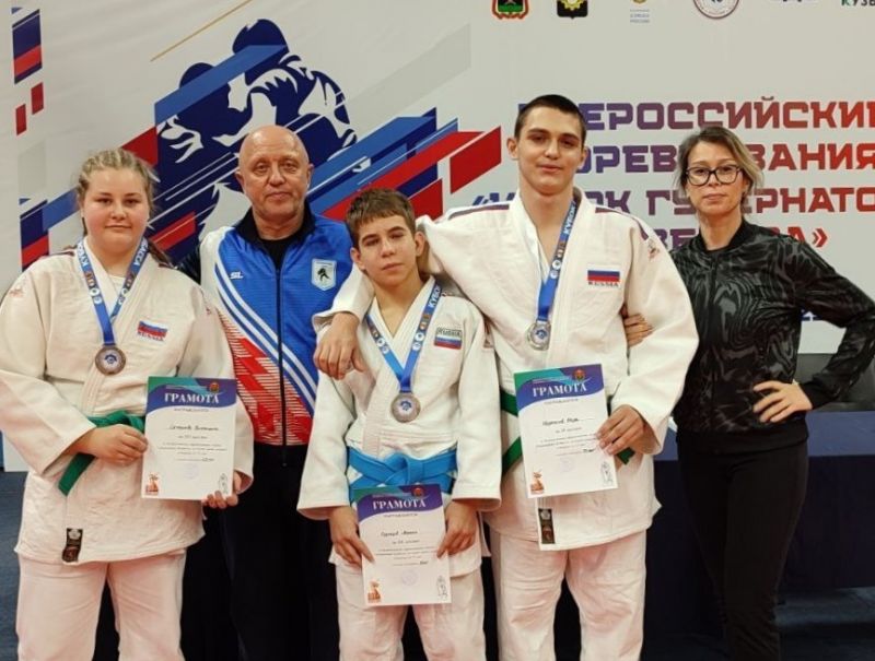 12 медалей завоевали дзюдоисты края на всероссийском турнире «Кубок Губернатора Кузбасса» 12 медалей завоевали дзюдоисты края на всероссийском турнире «Кубок Губернатора Кузбасса»