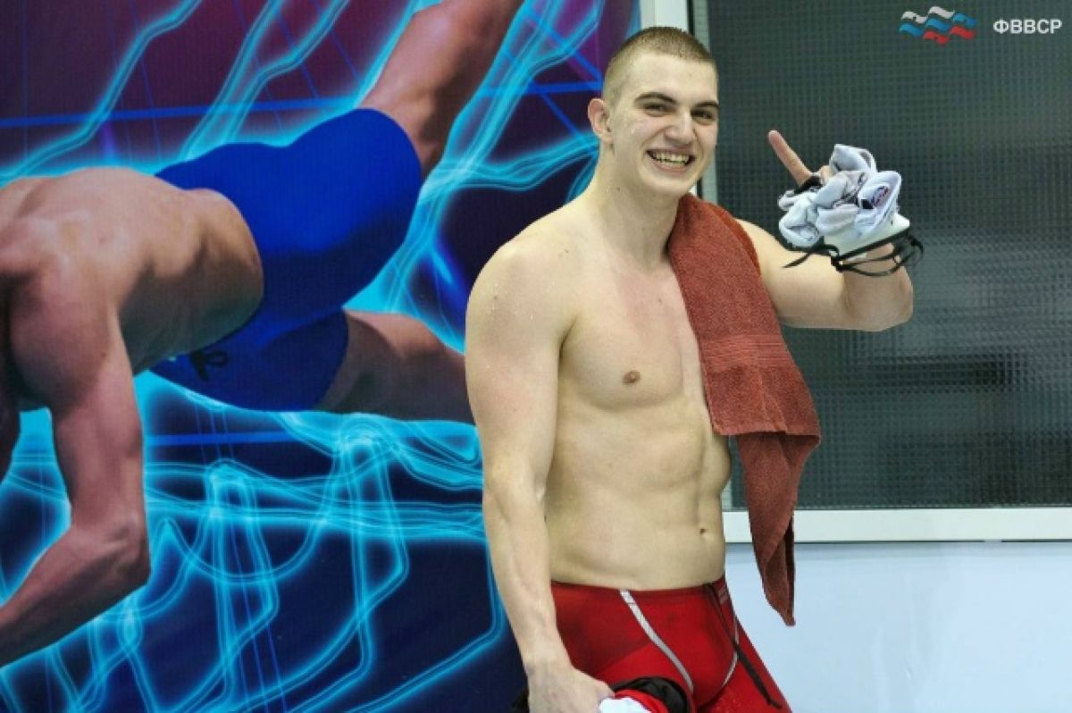 Барнаульский пловец завоевал серебро чемпионата России