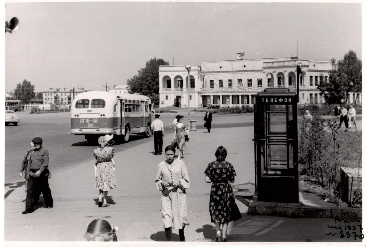 Здание Художественного музея в Барнауле – это, пожалуй, самый известный долгострой в Алтайском крае Здание Художественного музея в Барнауле – это, пожалуй, самый известный долгострой в Алтайском крае
