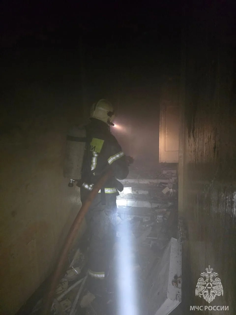 Мужчина пострадал при пожаре в доме на проспекте Ленина Мужчина пострадал при пожаре в доме на проспекте Ленина