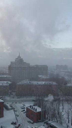 Смотрите, как в Барнауле сейчас красиво — город накрыл снегопад