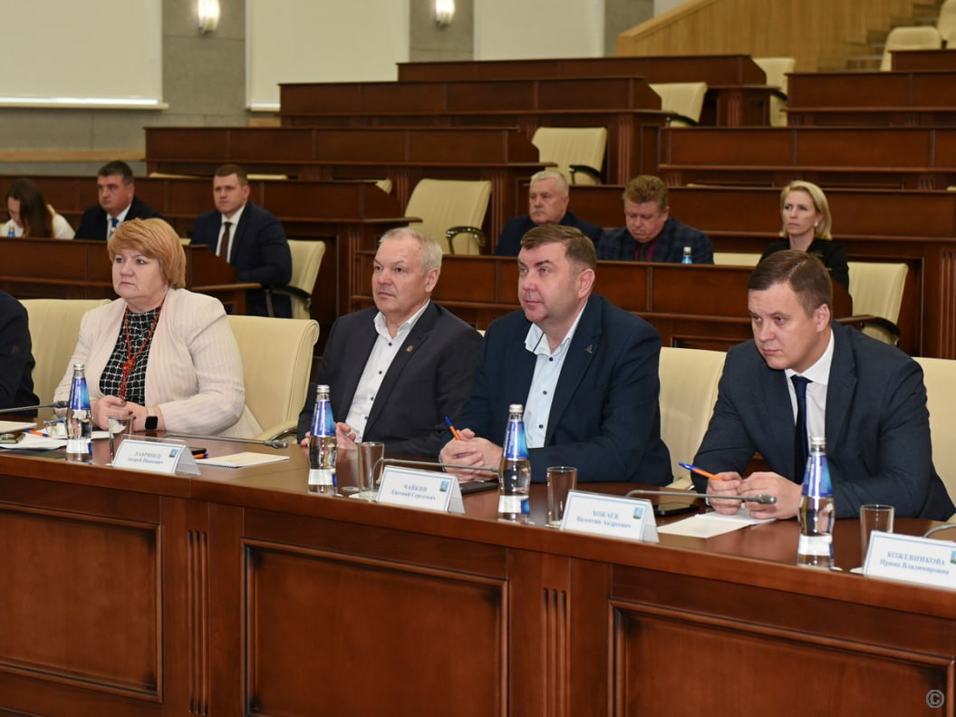 В администрации Барнаула обсудили проект Стратегии развития города до 2036 года В администрации Барнаула обсудили проект Стратегии развития города до 2036 года