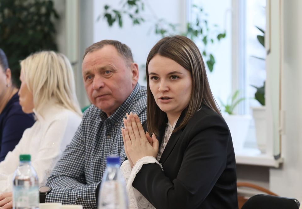 Взаимоотношения родителей и тренеров обсудили в Барнауле на круглом столе