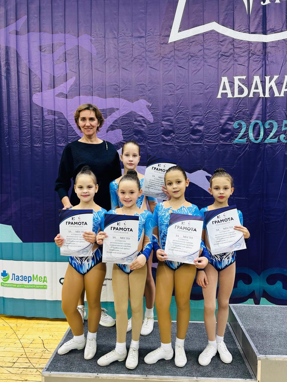 Гимнастки СШ «Рубцовск» завоевали медали на межрегиональных соревнованиях