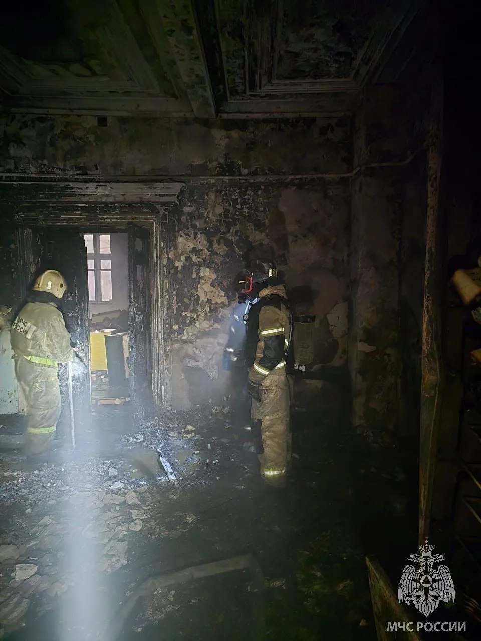 Мужчина пострадал при пожаре в доме на проспекте Ленина