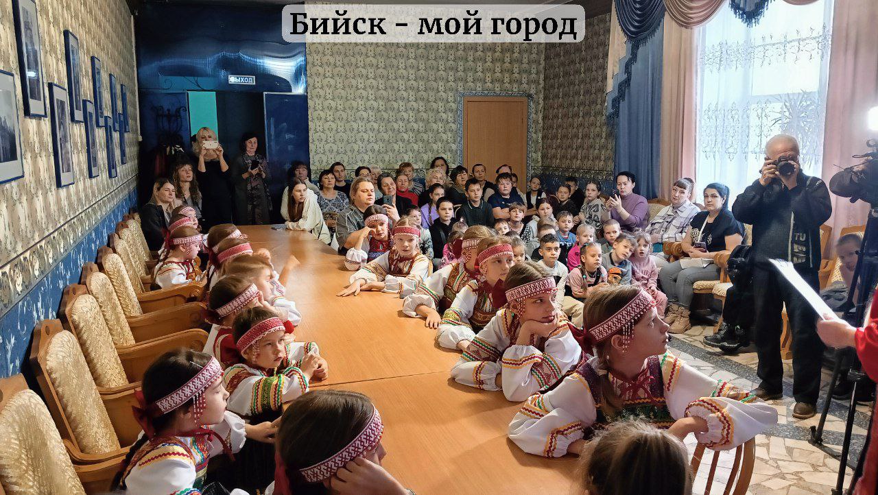 "Капустные вечёрки" состоялись в ГДК Бийска "Капустные вечёрки" состоялись в ГДК Бийска