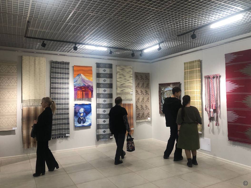 В Музее «Город» открылась Межрегиональная выставка современного ручного ткачества «Продолжение традиций» В Музее «Город» открылась Межрегиональная выставка современного ручного ткачества «Продолжение традиций»