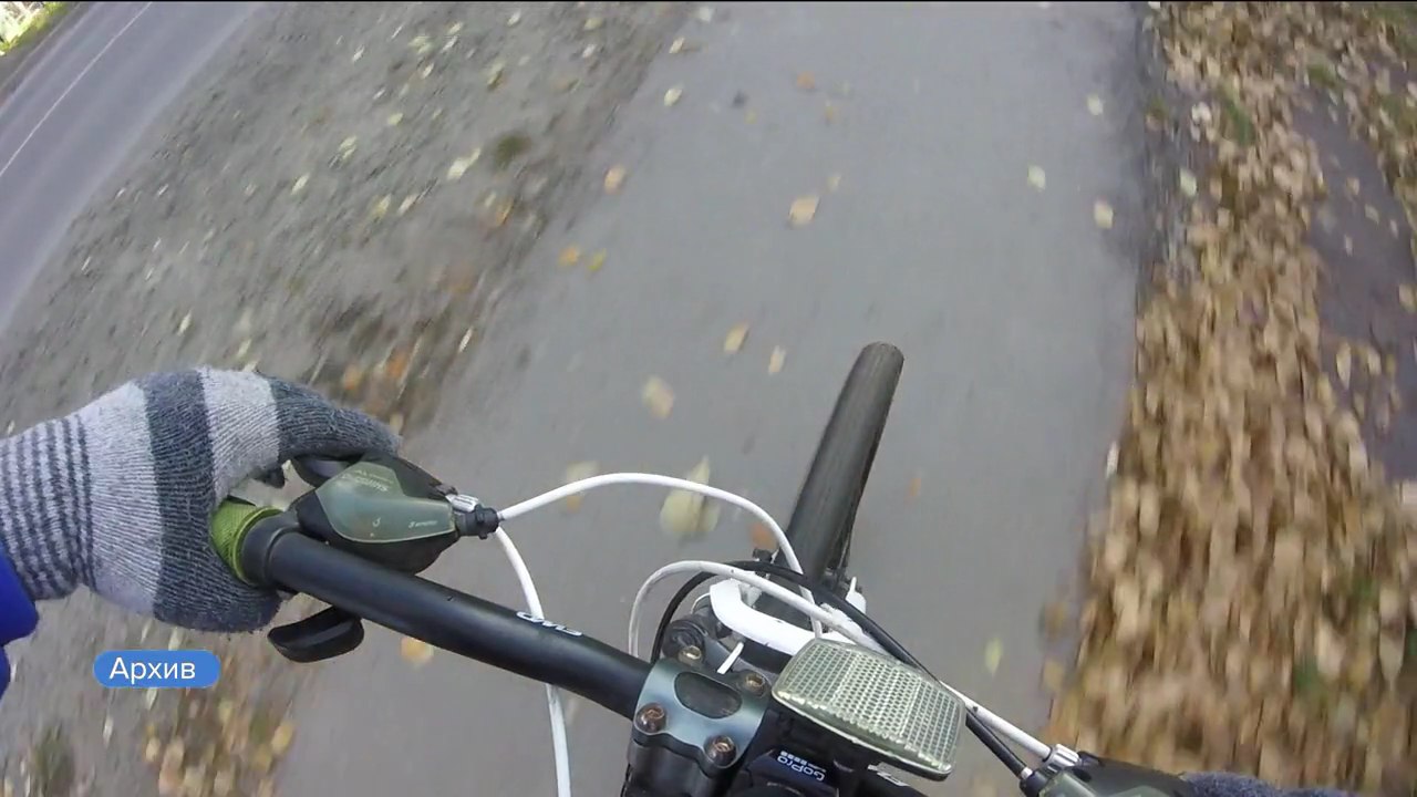 В Бийске мужчина взял чужой велосипед, чтобы добраться до девушки