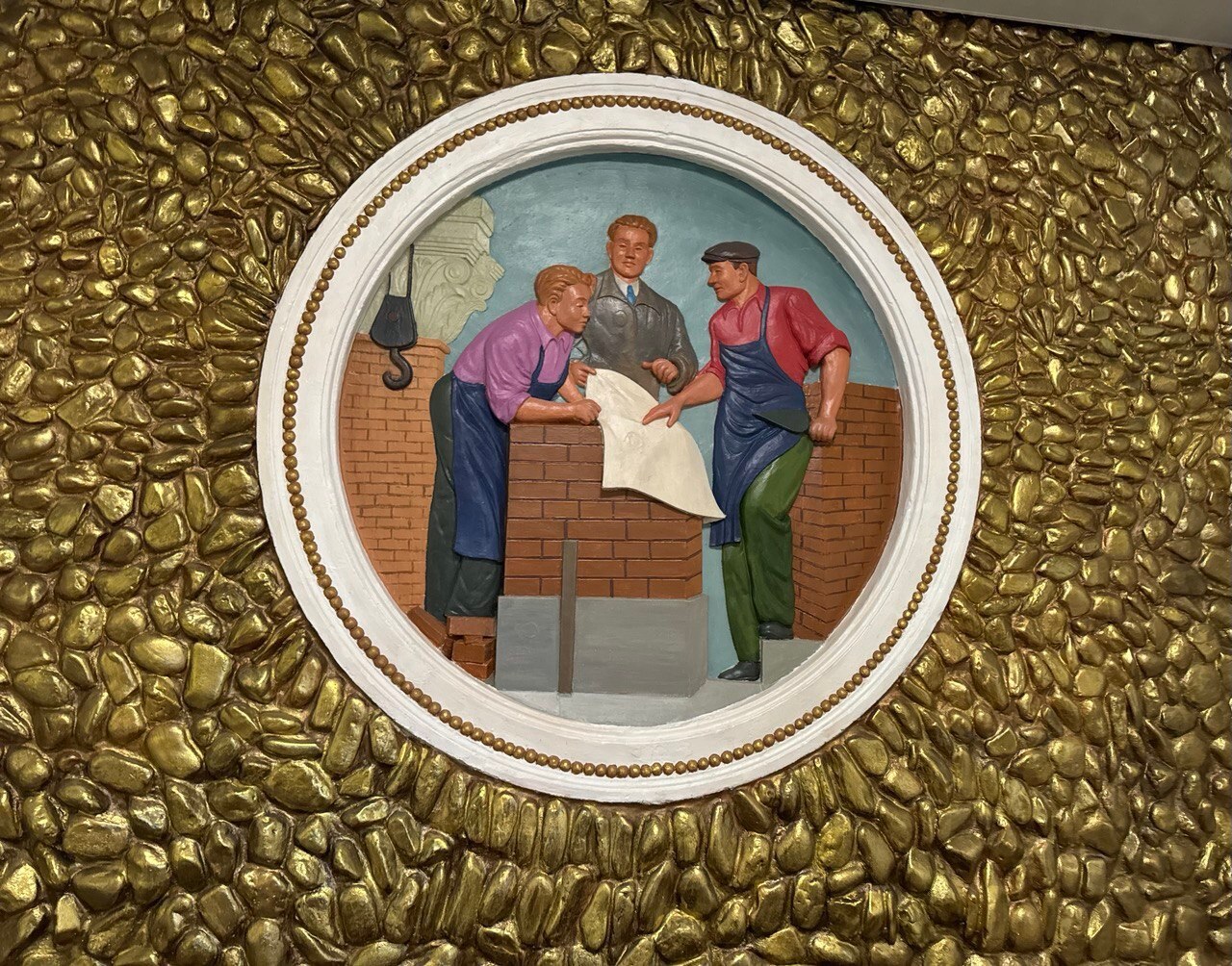 Капитальный ремонт Детско-юношеского центра по ул. Одесской, 6 близится к завершению Капитальный ремонт Детско-юношеского центра по ул. Одесской, 6 близится к завершению