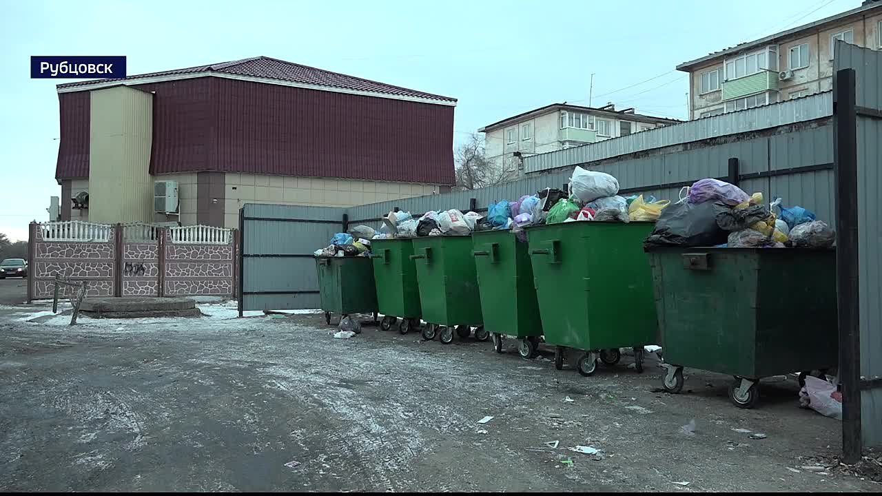 Спецтехника нового регоператора вышла на маршруты в Рубцовской и Каменской зонах