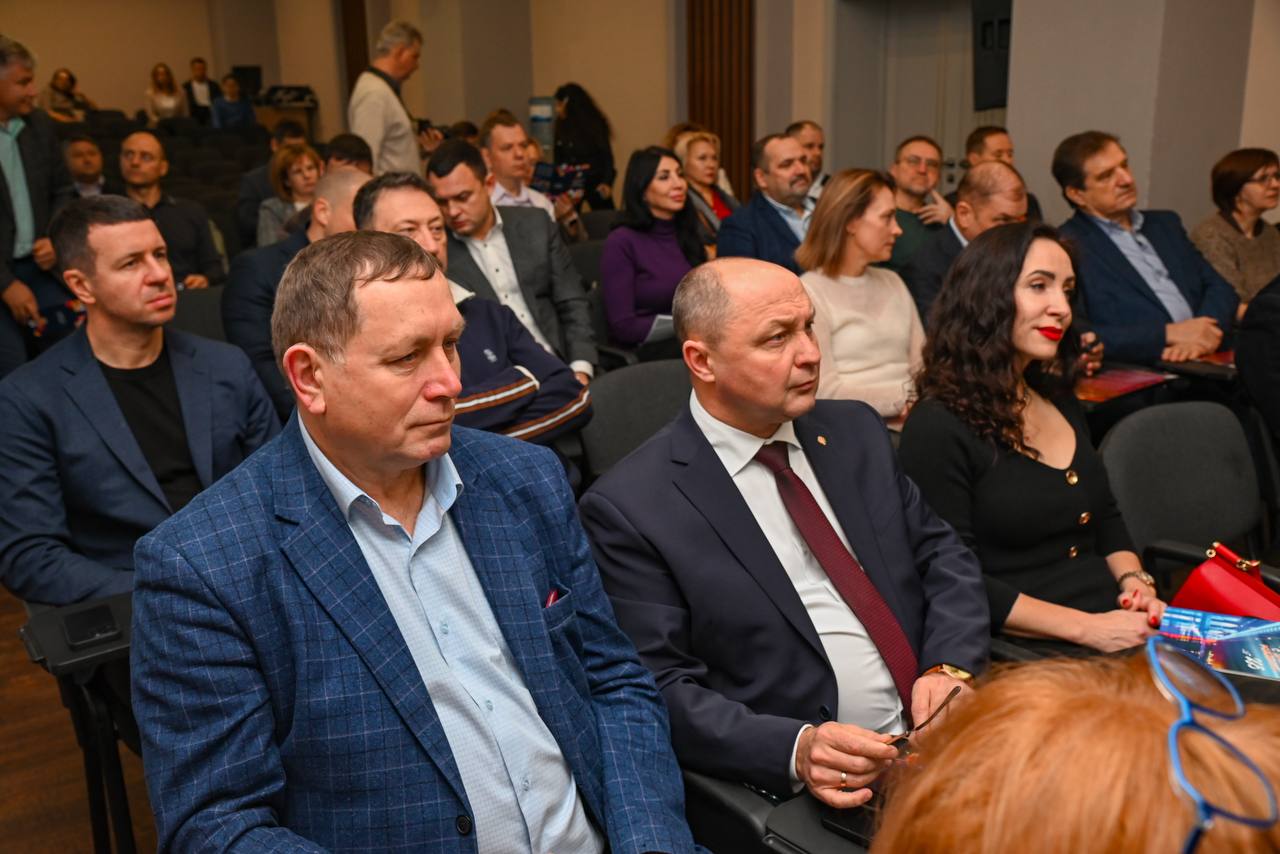 Выездное заседание Координационного совета предпринимателей состоялось на базе Барнаульского завода АТИ Выездное заседание Координационного совета предпринимателей состоялось на базе Барнаульского завода АТИ