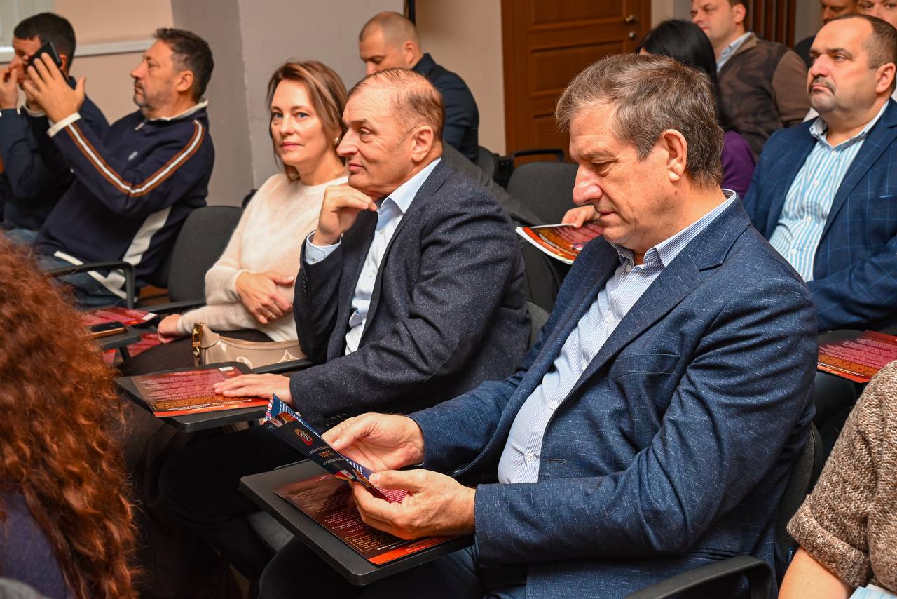 В Барнауле обсудили меры государственной поддержки для предпринимателей В Барнауле обсудили меры государственной поддержки для предпринимателей