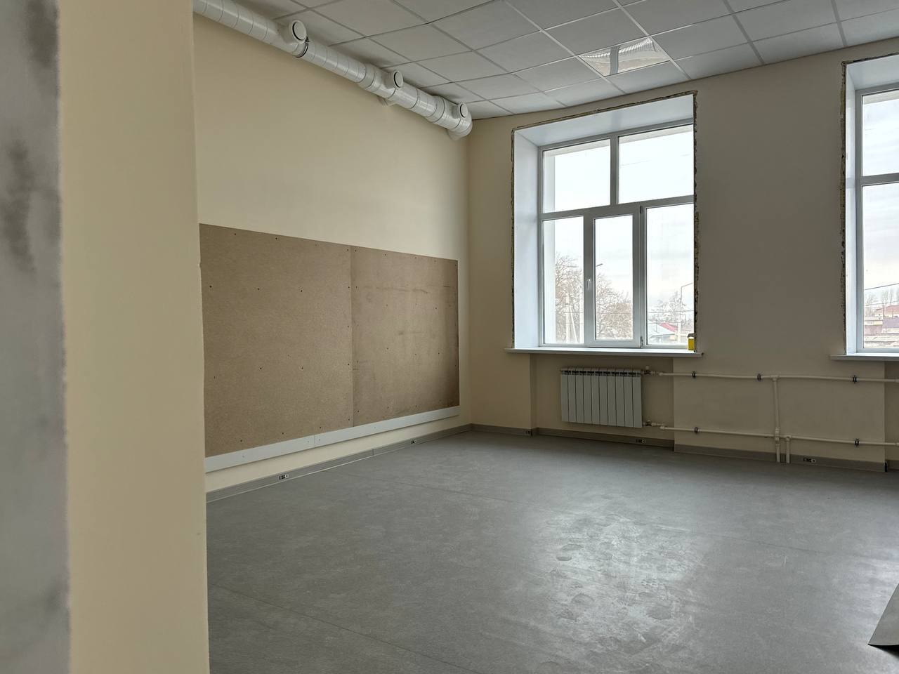 Капитальный ремонт Детско-юношеского центра по ул. Одесской, 6 близится к завершению Капитальный ремонт Детско-юношеского центра по ул. Одесской, 6 близится к завершению