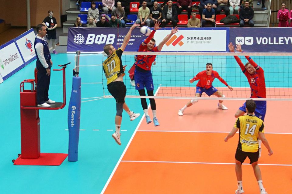 В первой встрече «Университет» уступил подмосковному ЦСКА - 0:3