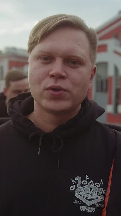 Группа "Комната культуры" сняли клип на свою новую песню "Добегу" в Барнауле