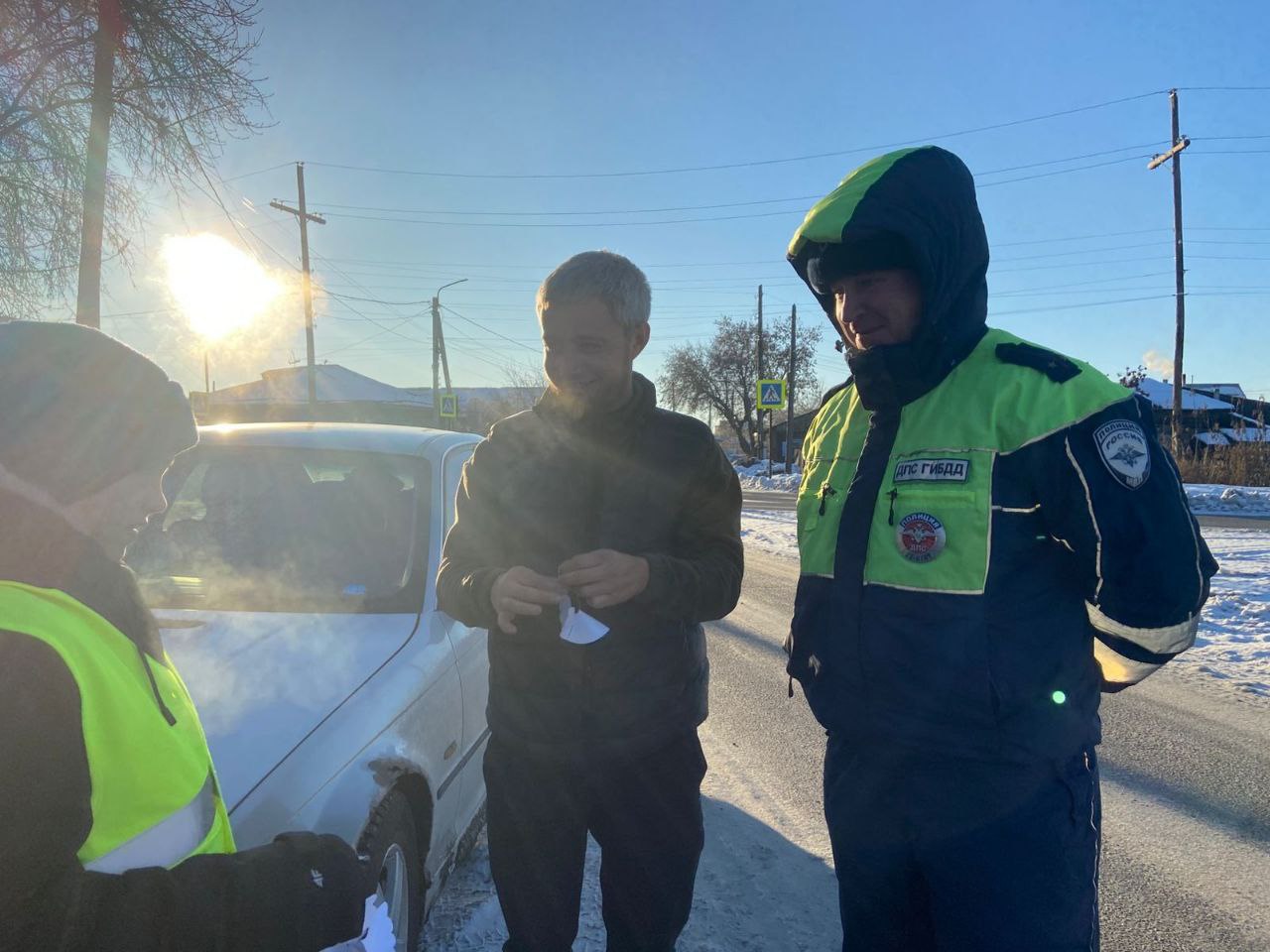 14 ноября 2025 года юные инспекторы движения отряда «Хранители дорог» совместно с сотрудниками ГИБДД МО МВД «Каменский» провели профилактическую акцию «Ангел в дорогу», приуроченную к Всемирному дню памяти жертв... 14 ноября 2025 года юные инспекторы движения отряда «Хранители дорог» совместно с сотрудниками ГИБДД МО МВД «Каменский» провели профилактическую акцию «Ангел в дорогу», приуроченную к Всемирному дню памяти жертв...