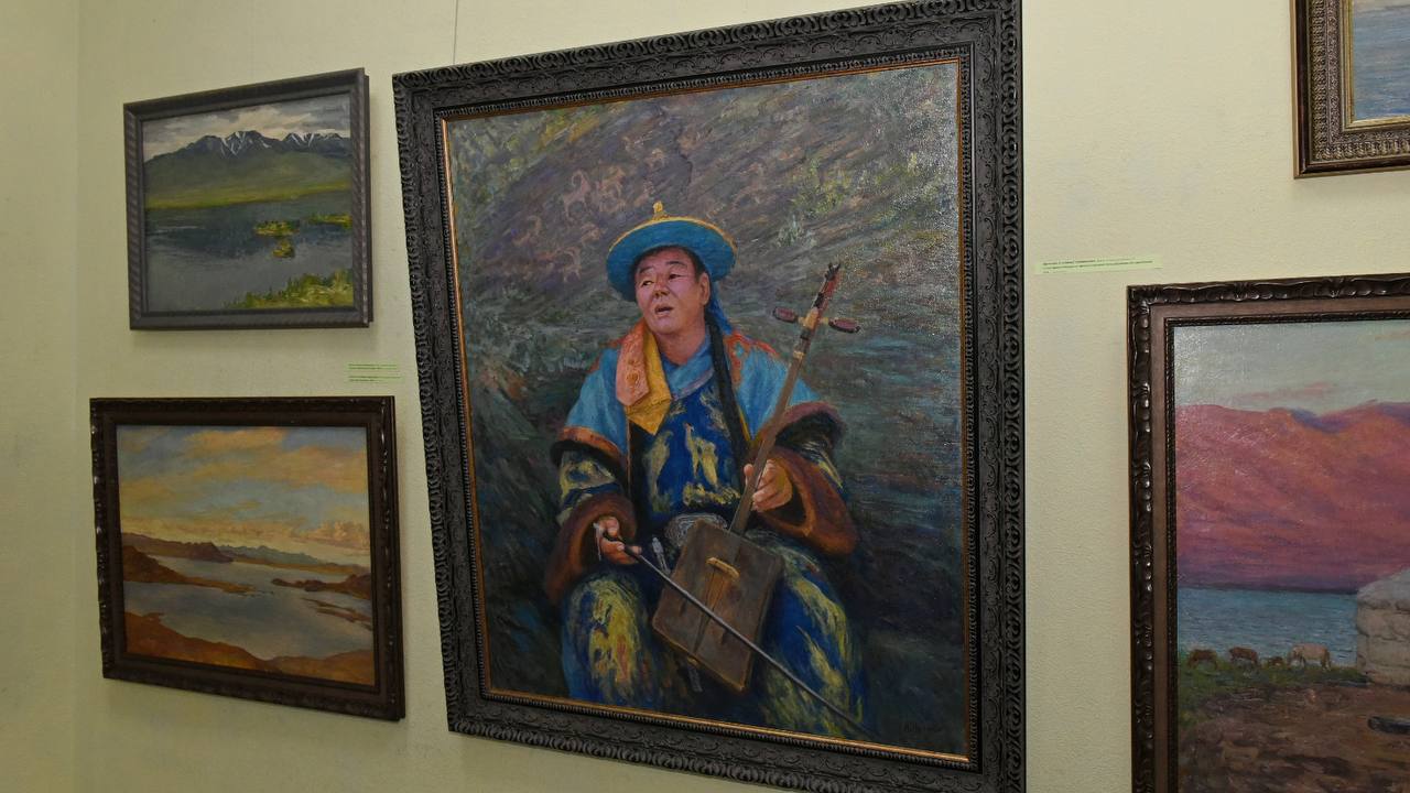 Вячеслав Франк встретился с представителем алтайской династии художников Анатолием Щетининым Вячеслав Франк встретился с представителем алтайской династии художников Анатолием Щетининым