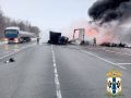 Жесткое смертельное ДТП с тремя грузовиками произошло на трассе в Новосибирской области