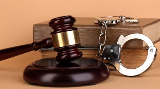 В Барнауле осудили местного жителя за попытку поджога здания военкомата