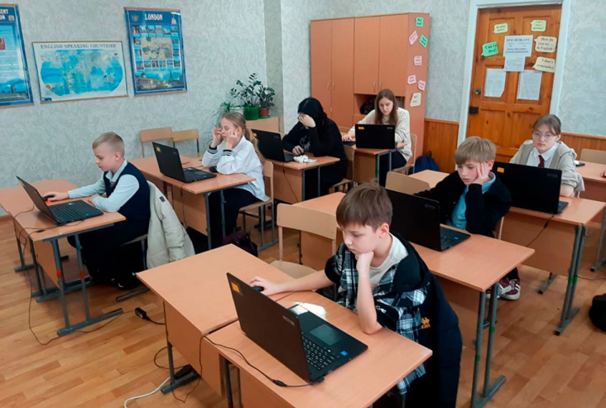 Барнаульская гимназия №123 вышла в финал всероссийского онлайн-турнира по шахматам Барнаульская гимназия №123 вышла в финал всероссийского онлайн-турнира по шахматам