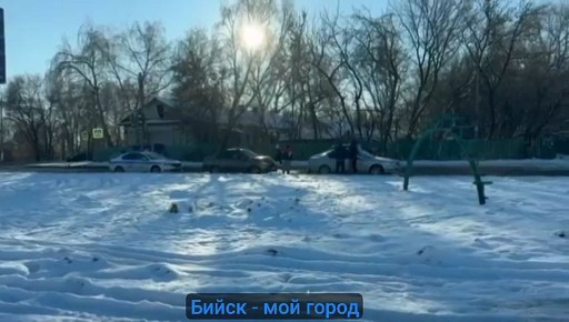 Прямо сейчас на горе на въезде - выезде из города